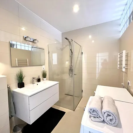 Appartement Lena Center *